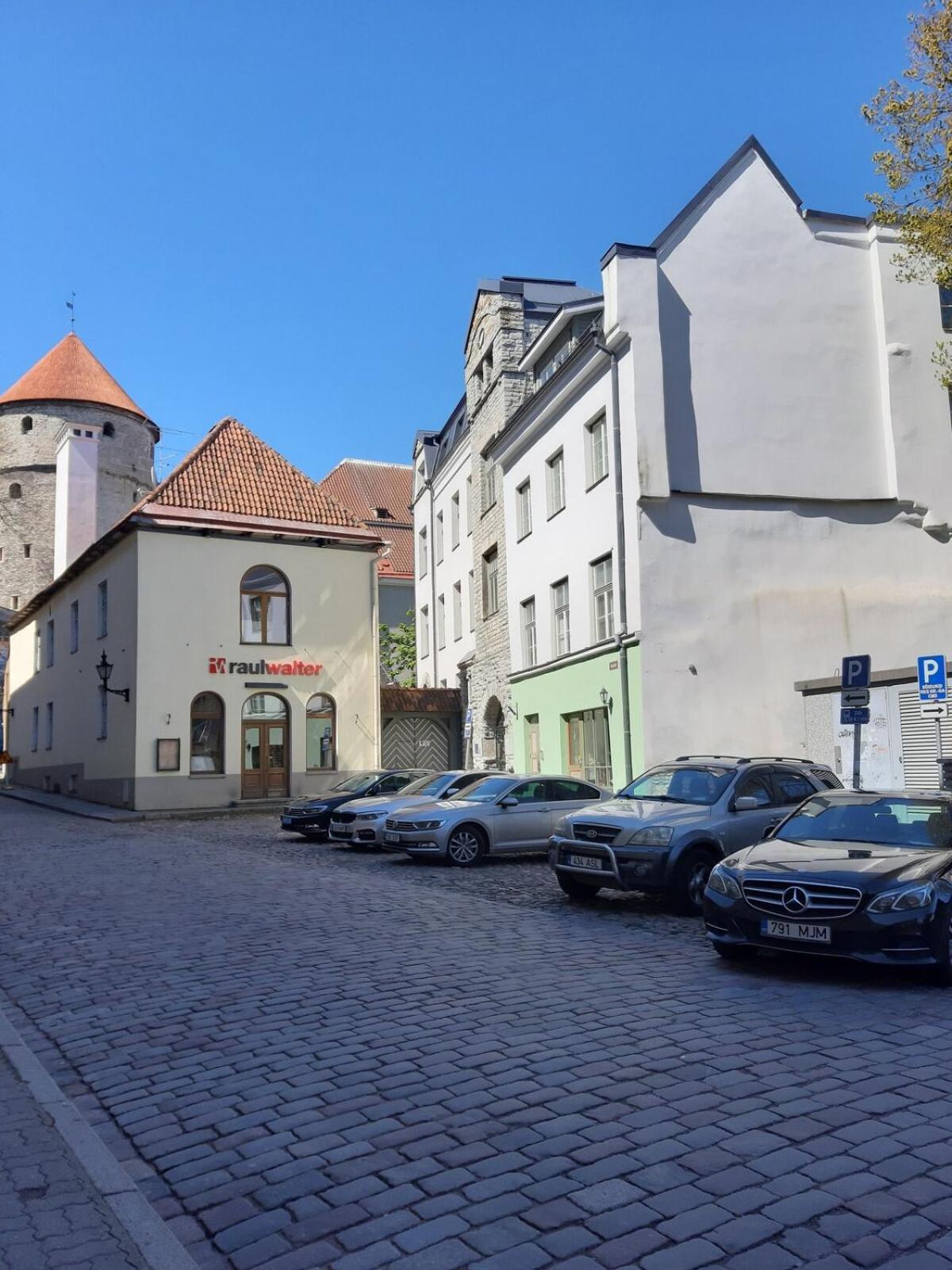 Tallinnhousing Knights And Nobility -3 Bdr Home Exterior foto